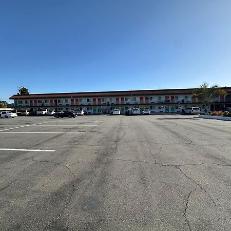 The Dixie Orange County Hotell Stanton Eksteriør bilde