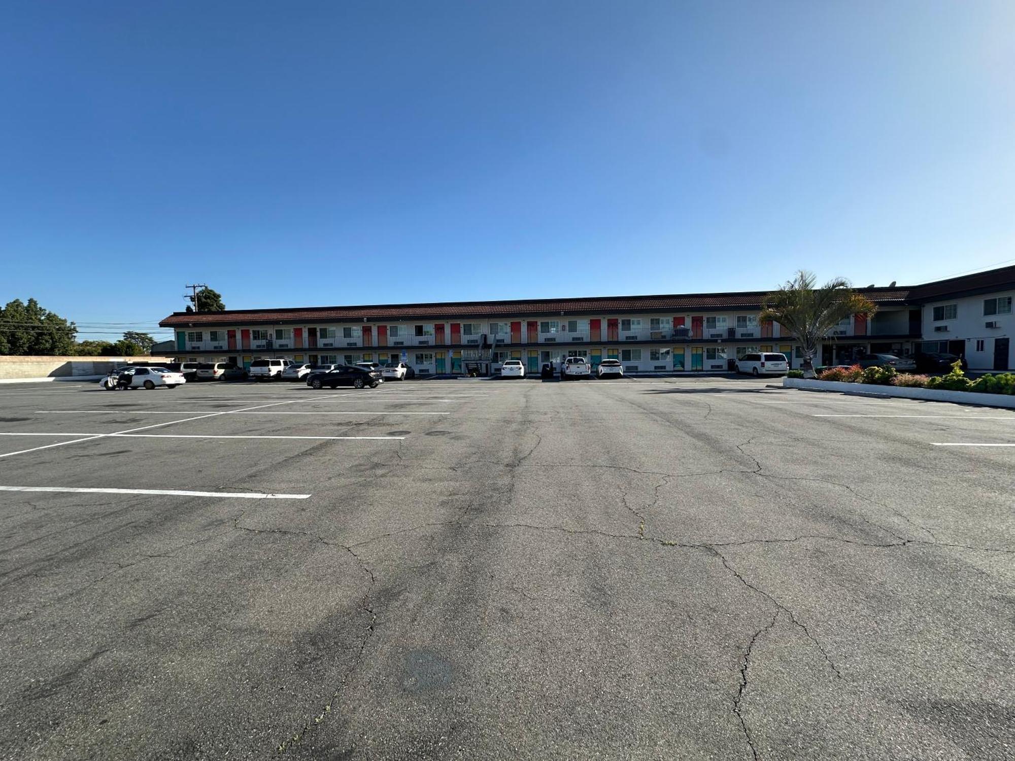 The Dixie Orange County Hotell Stanton Eksteriør bilde