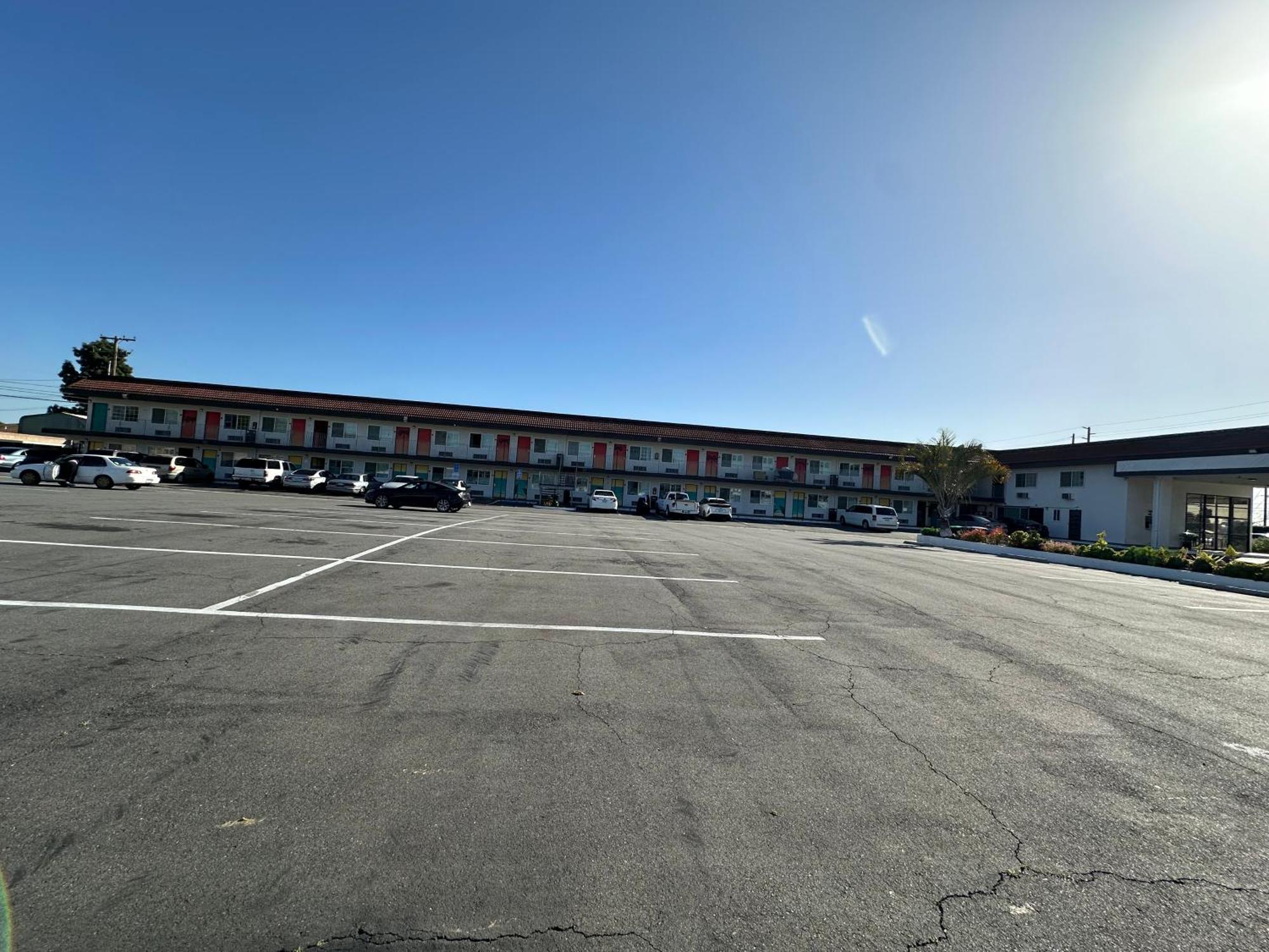 The Dixie Orange County Hotell Stanton Eksteriør bilde
