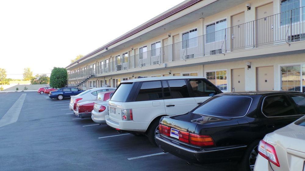 The Dixie Orange County Hotell Stanton Eksteriør bilde